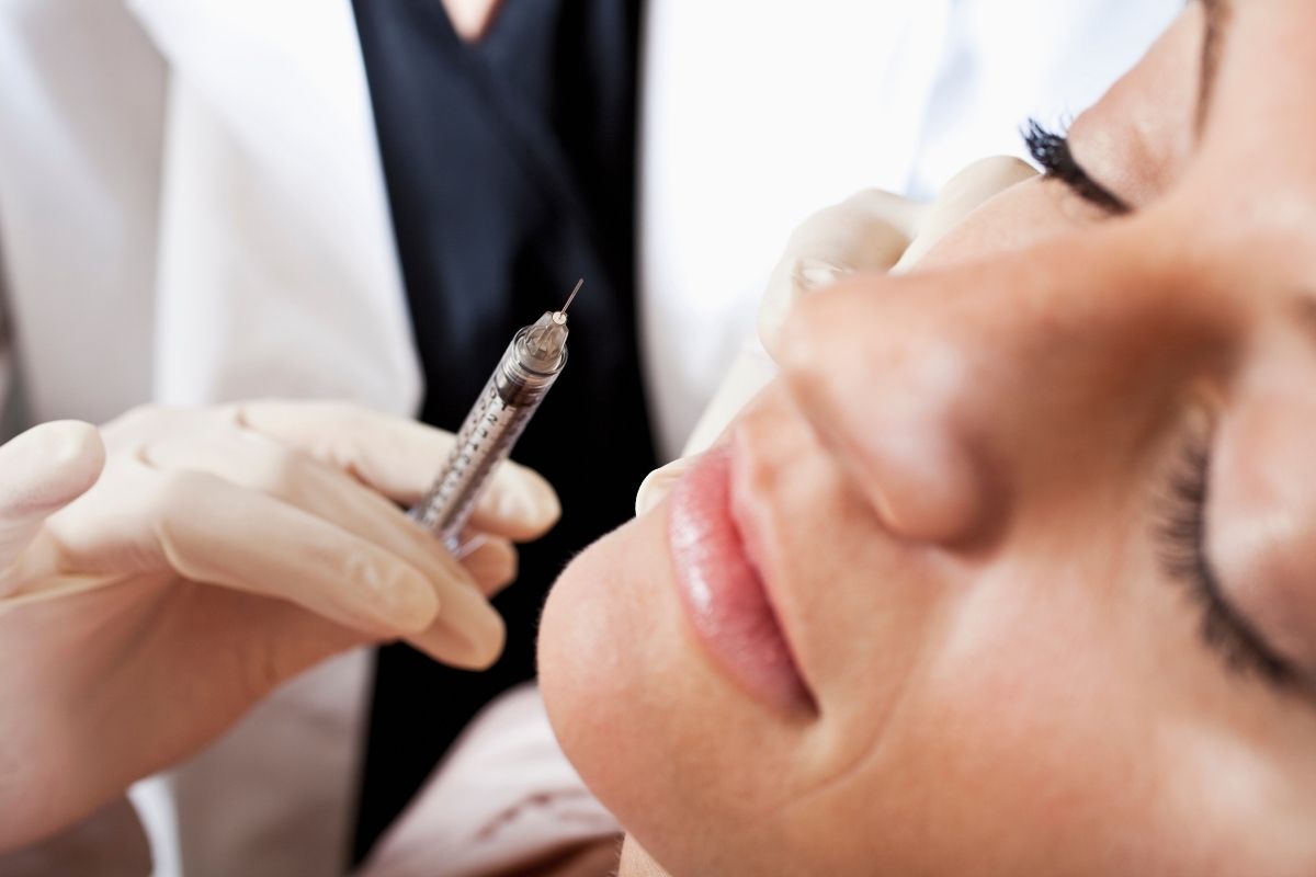 Aplicación de Botox en el rostro